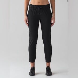 Lululemon Women's On The Fly Pant Woven 28" Black Size 4